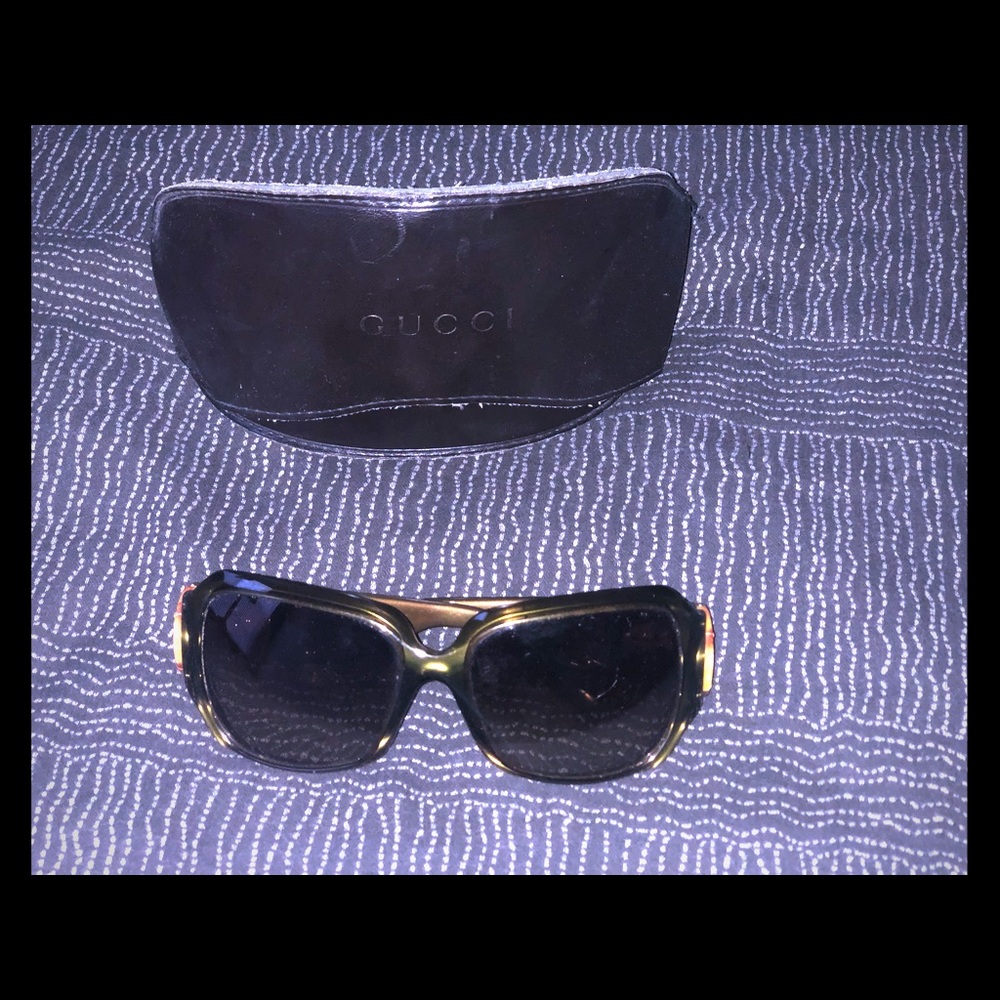 Cute pair of Gucci Sunglasses 🕶
